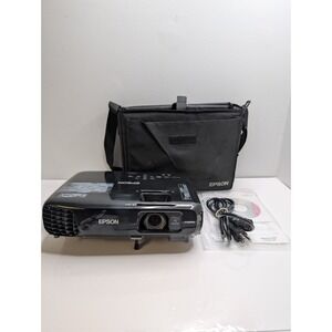 Epson EX5220 H551A 3LCD XGA 3000 Lumens Projector Case & Manuals Tested Working